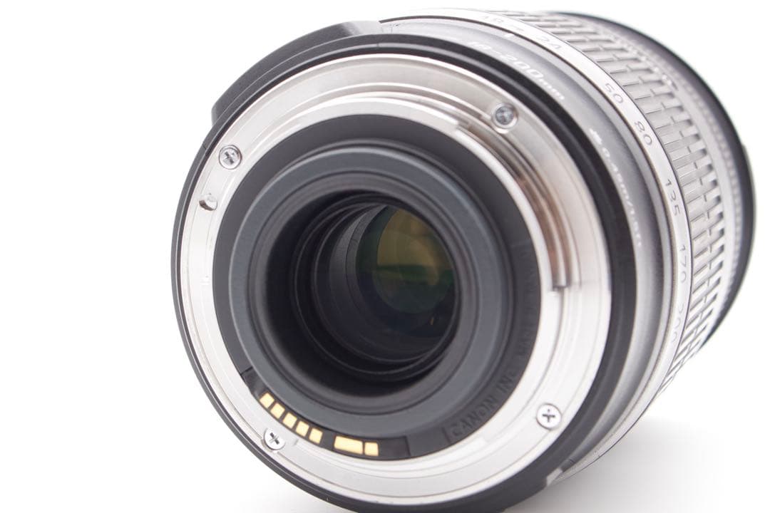 1本で持ち運び楽々✨Canon EF-S 18-200mm IS 高倍率レンズ