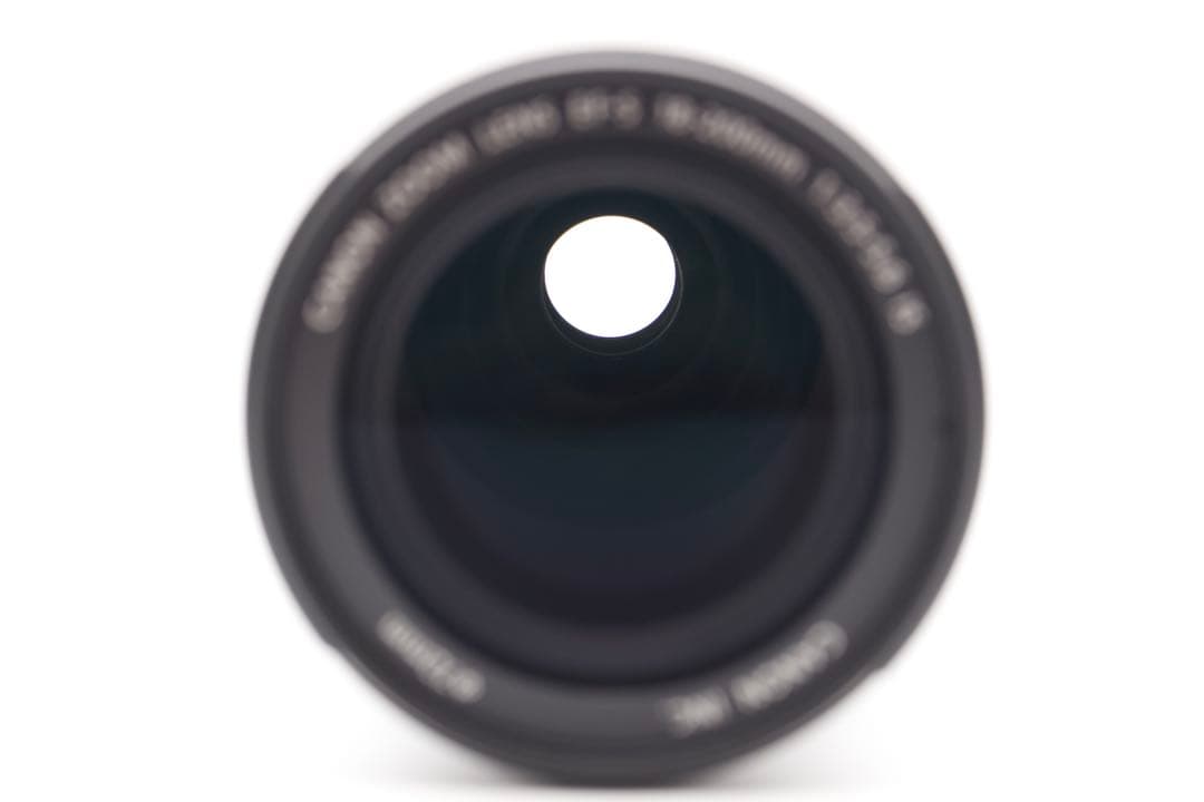 1本で持ち運び楽々✨Canon EF-S 18-200mm IS 高倍率レンズ