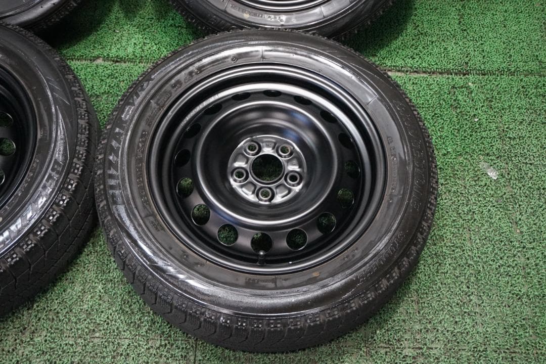 シエンタ純正　カスタムブラックエディション　185/60R15　スタッドレス