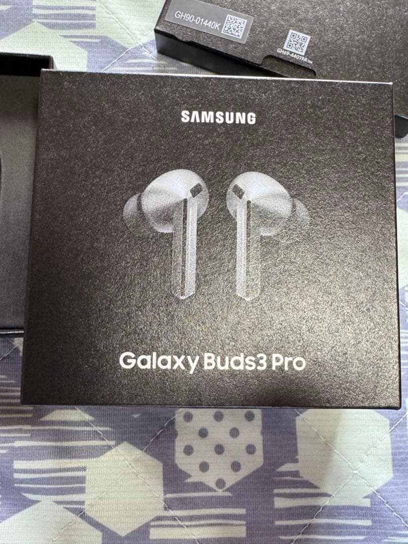 Samsung Galaxy Buds3 Pro シルバー
