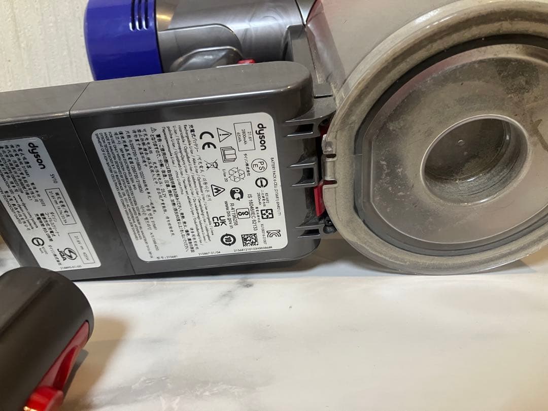 Dyson 掃除機 各種アタッチメント付き