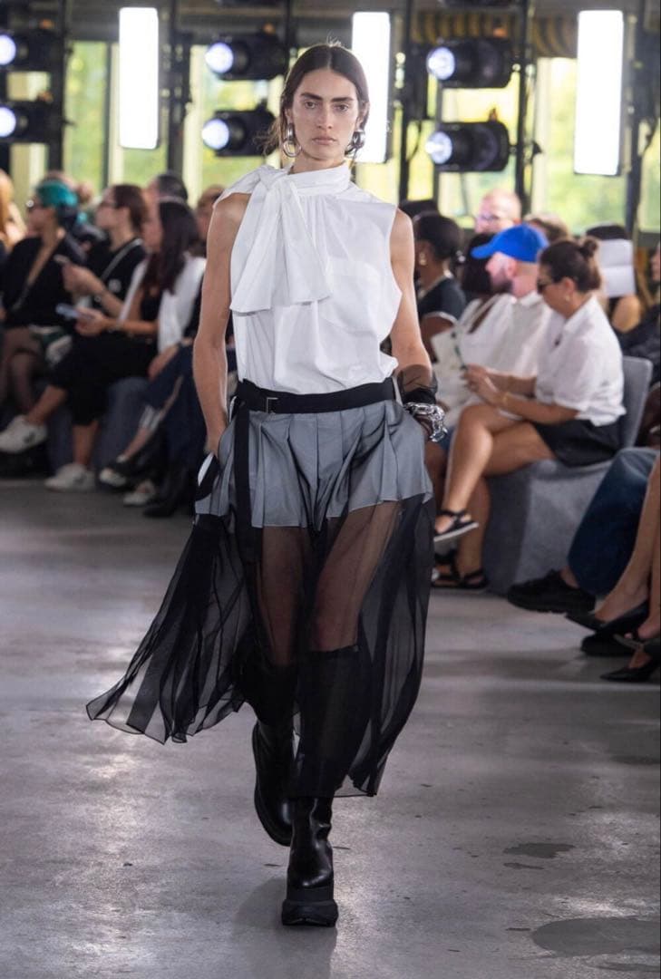 sacai 2024ss コレクションノースリーブシャツワンピース