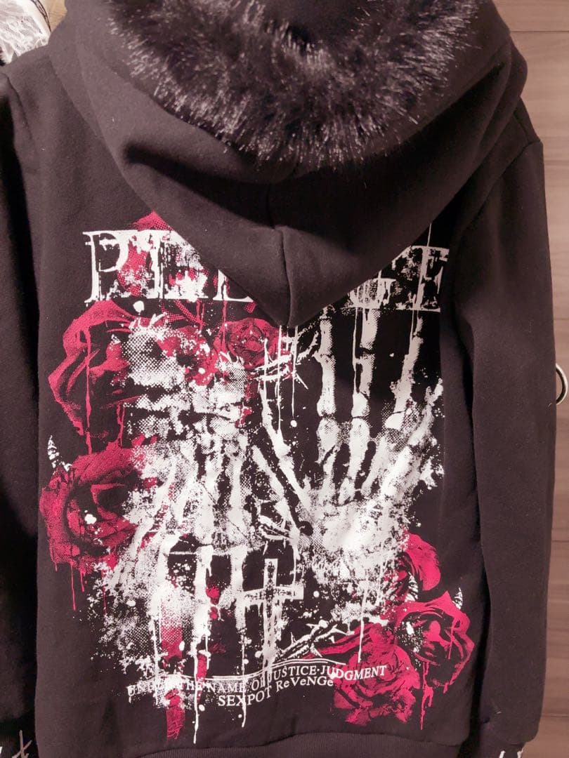 SEX POT ReVeNGe ファー付きパーカー