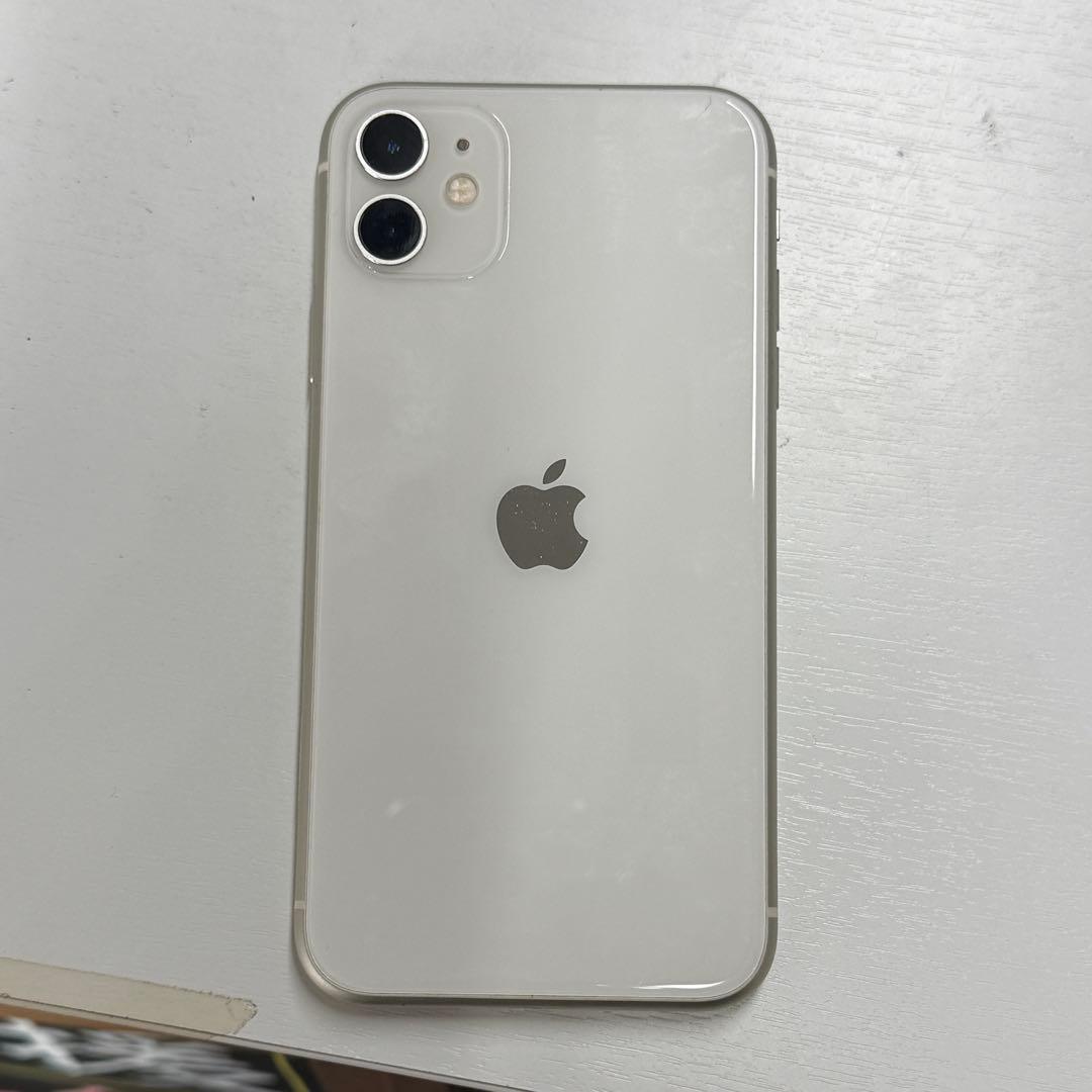 【YNさん用】（中古美品）Apple iPhone 11 ホワイト本体64GB
