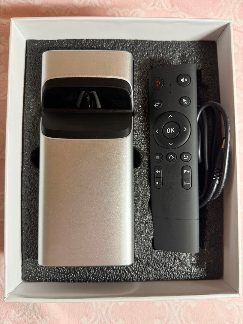 BLUEWIDE BW-M700 モバイルプロジェクター