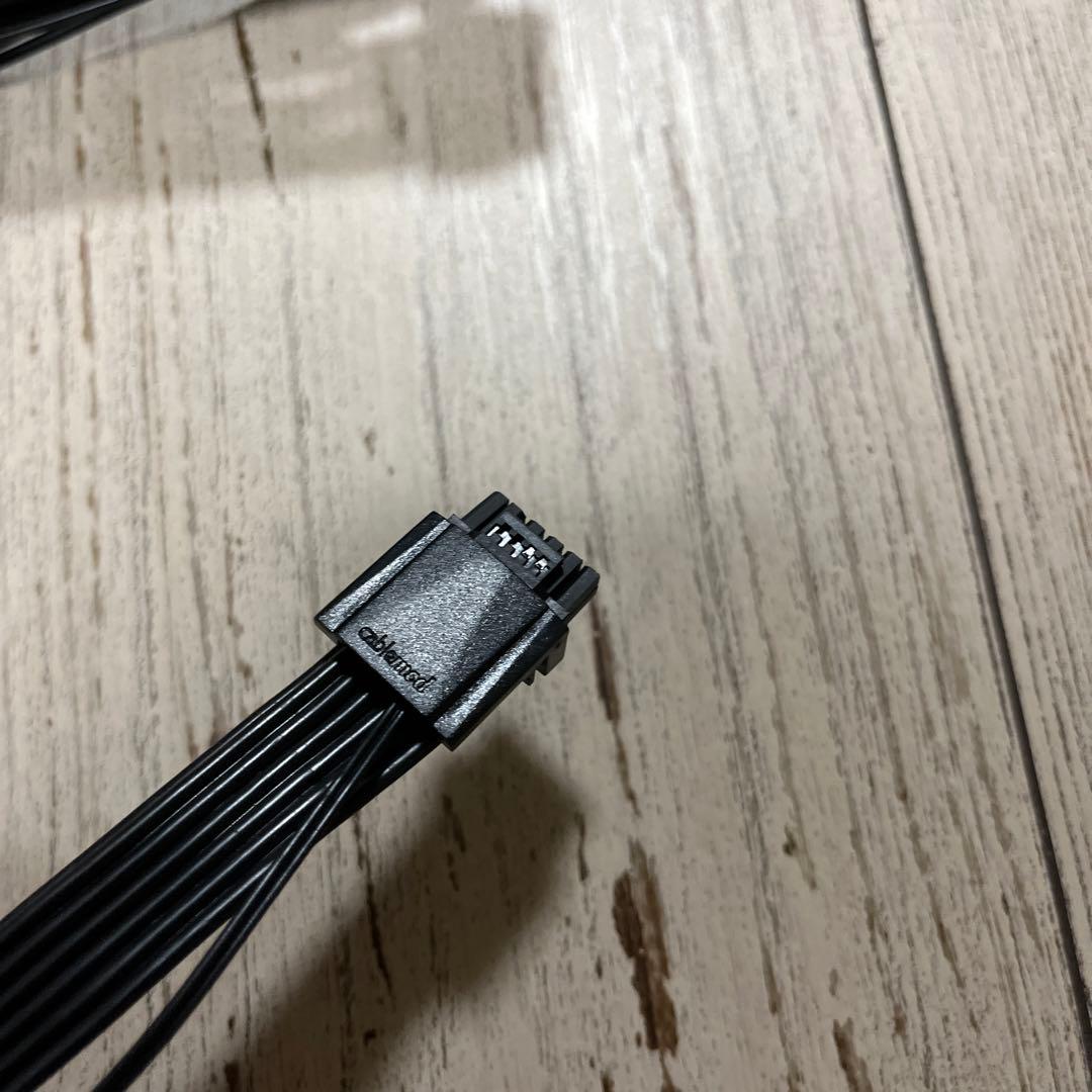 CableMod Basics B-Series 12VHPWR ケーブル