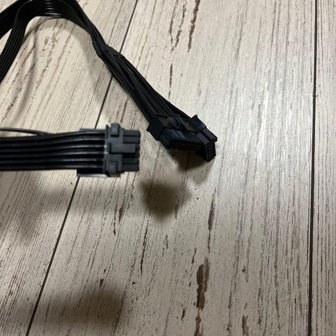 CableMod Basics B-Series 12VHPWR ケーブル