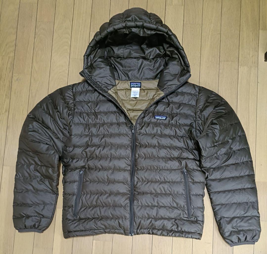 Patagonia　downsweater hoody　ブラウン　Ｍサイズ