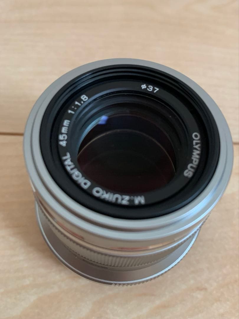 OLYMPUS 単焦点レンズ　M.ZUIKO DIGITAL 45mm F1.8