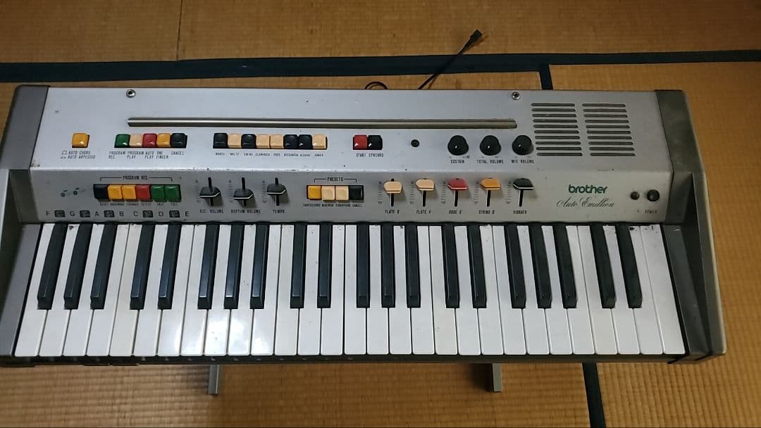 Brother 電子オルガン 61鍵 シルバー