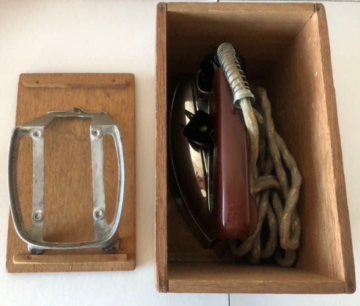 【レトロ アンティーク】アイロン プリモアイロン 木箱 アイロン台付 動作確認済