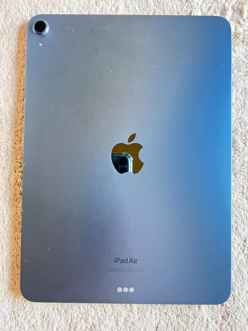 アリス　ipad air第５世代 ６４GB WI-FI バッテリー９９%