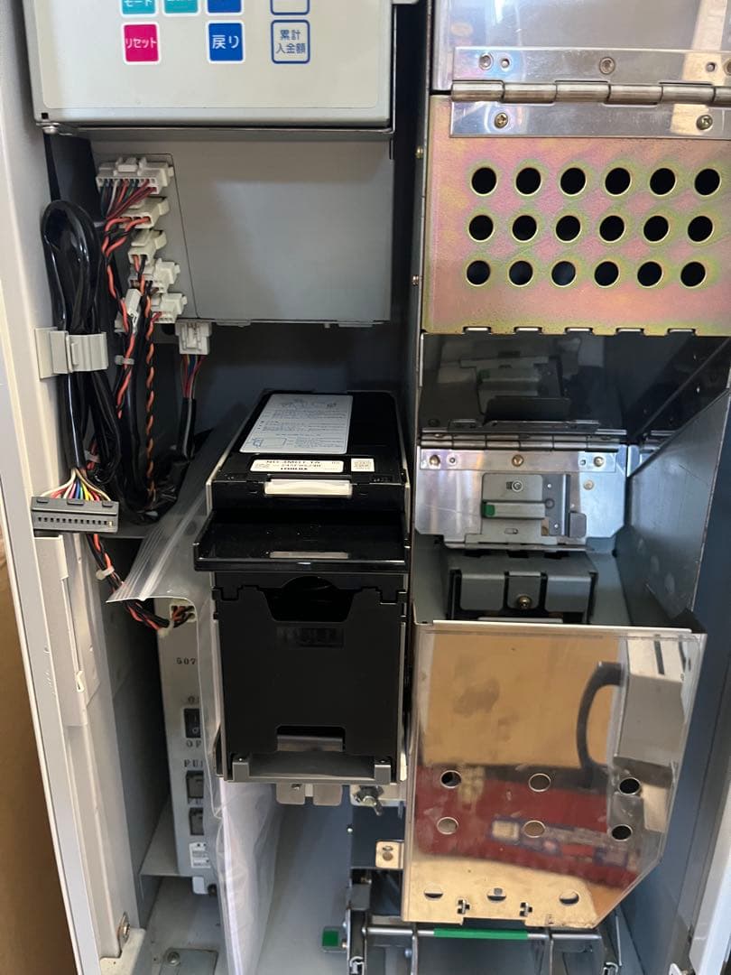 両替機 新硬貨新札対応済　ER-80-E