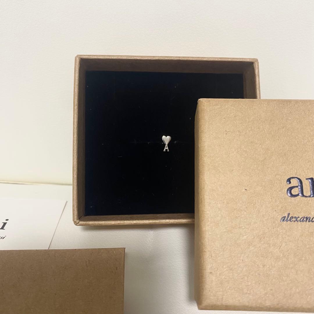 【AMI PARIS】 ハート型シルバーピアス 片耳用