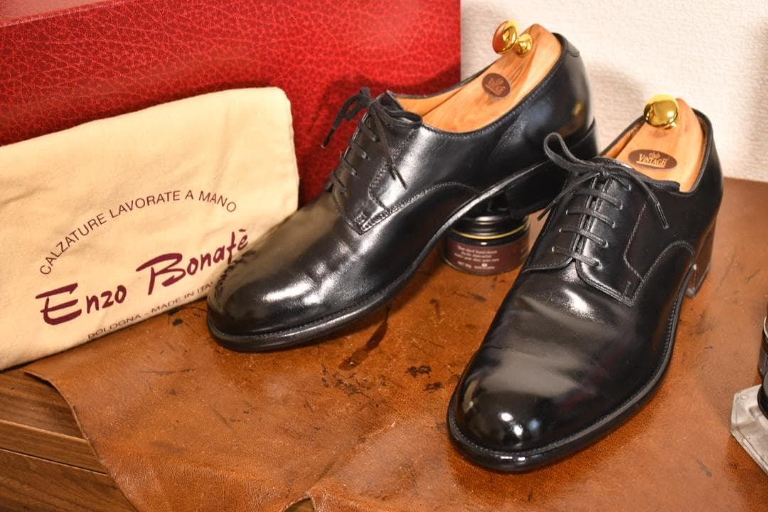 【美品】Le Yucca's Y30019 41.5 26.5cm