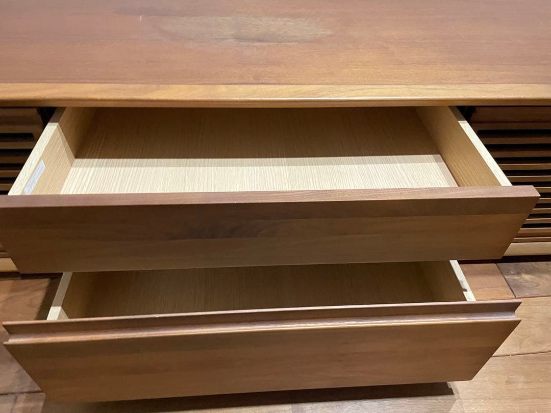 カリモク　テレビボード