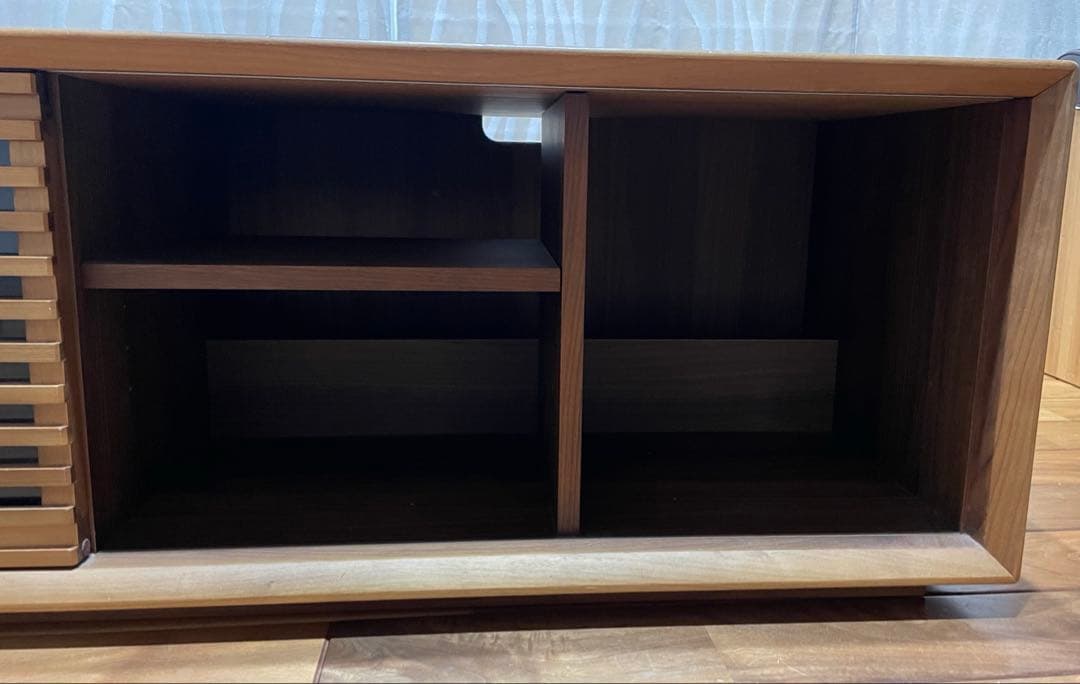 カリモク　テレビボード