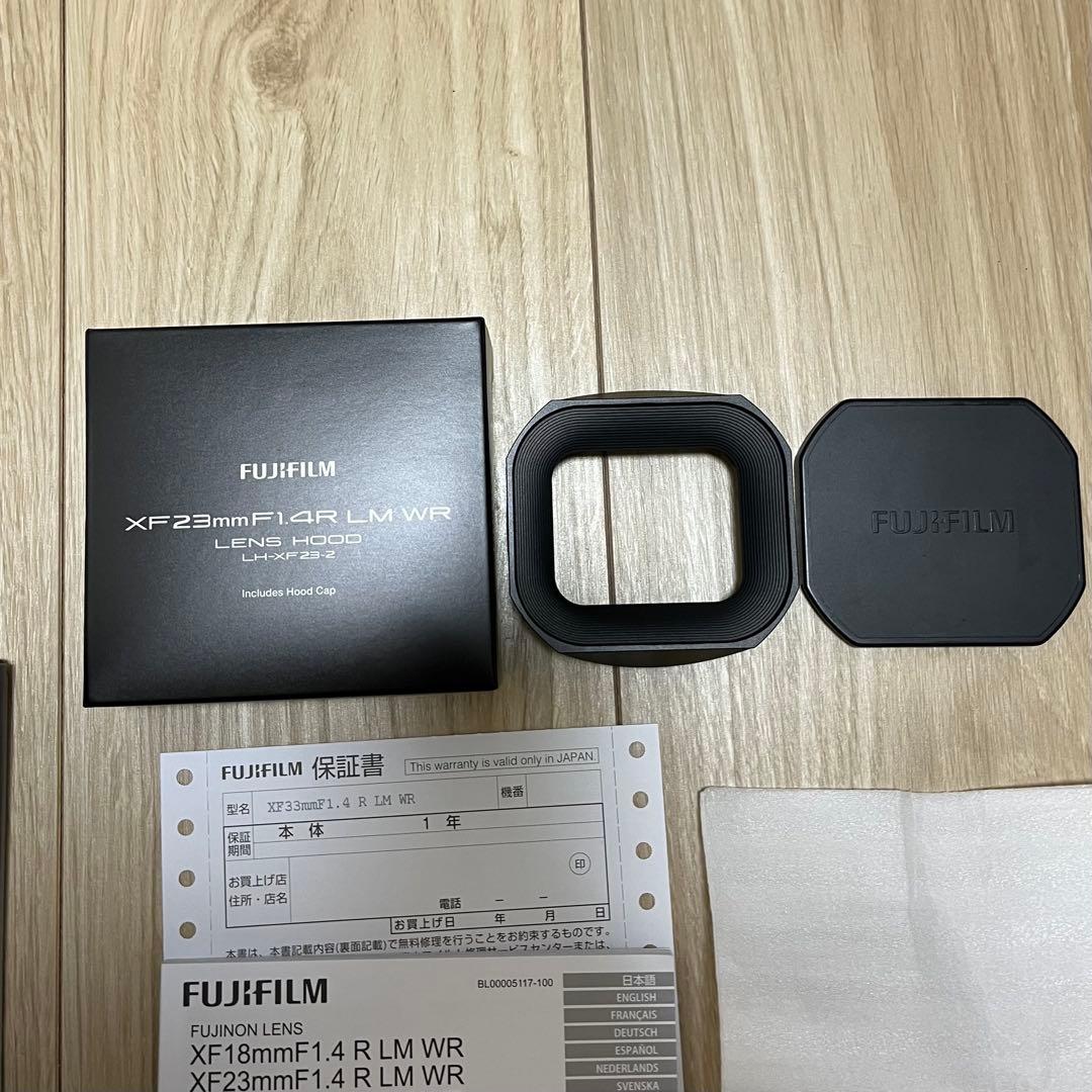XF33mmF1.4 R LM WR +別売り純正フード+保護フィルター