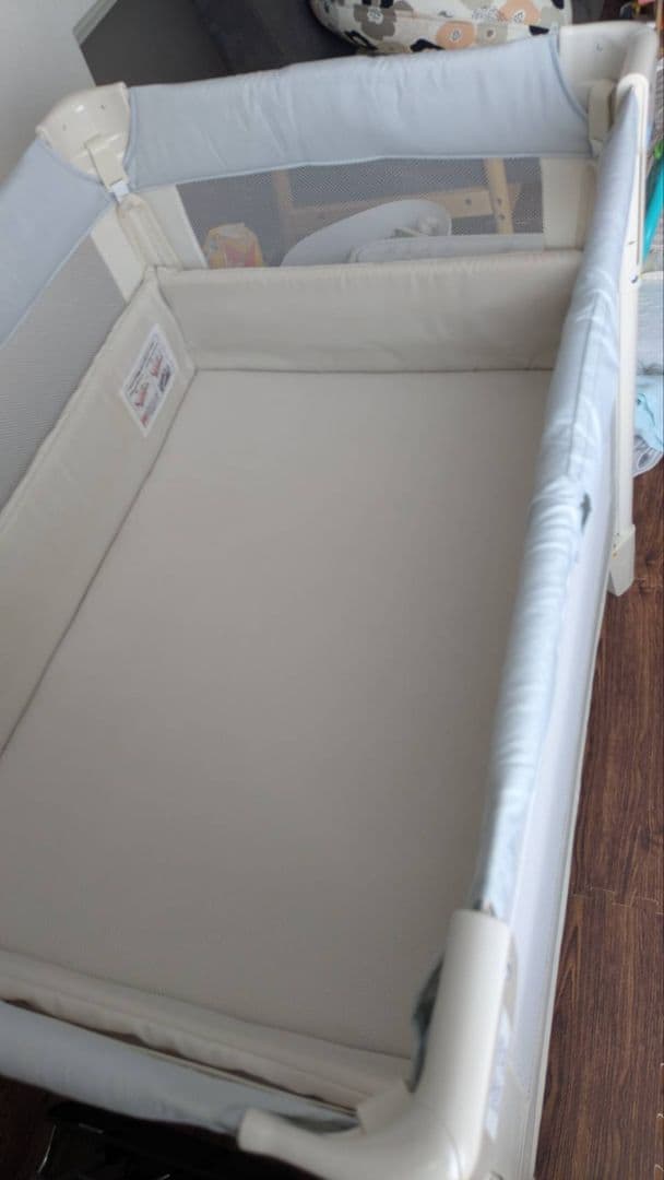 アップリカ　ココネルエアー(ホワイトグレー)