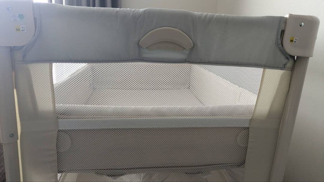 アップリカ　ココネルエアー(ホワイトグレー)