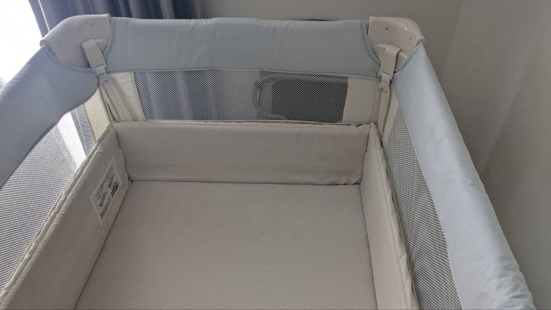 アップリカ　ココネルエアー(ホワイトグレー)