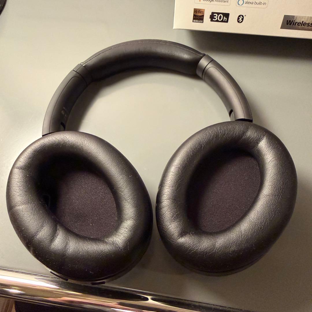 ソニー　WH-1000XM4 ほぼ未使用