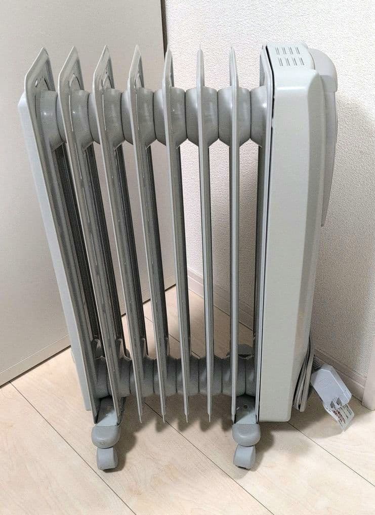 De'Longhi (デロンギ) オイルヒーター　KHD410812-GC