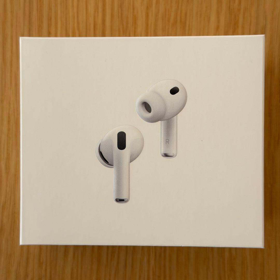 AirPods Pro 3 本体 (ESR保護ケース付)