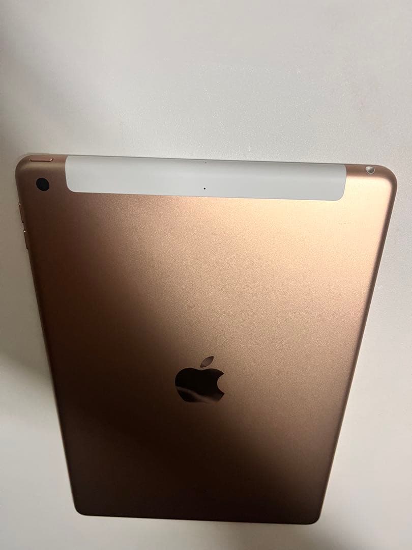 Apple iPad 第8世代　32G