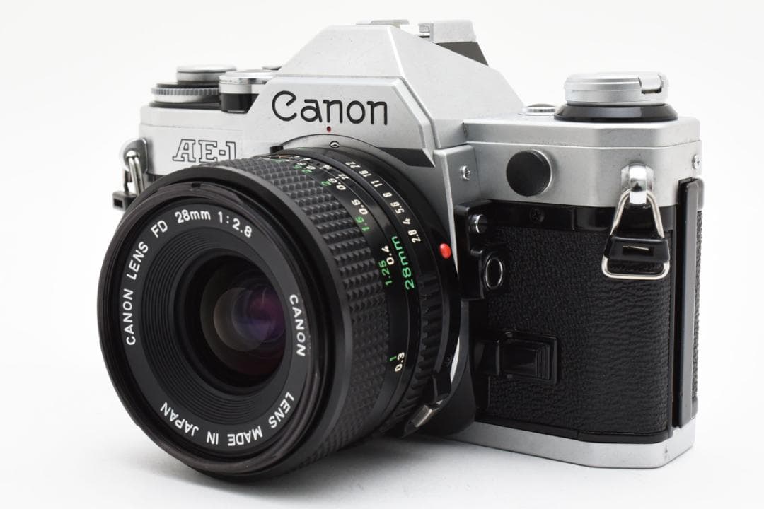 フィルムカメラ Canon AE-1 Silver + New FD 28mm f2.8