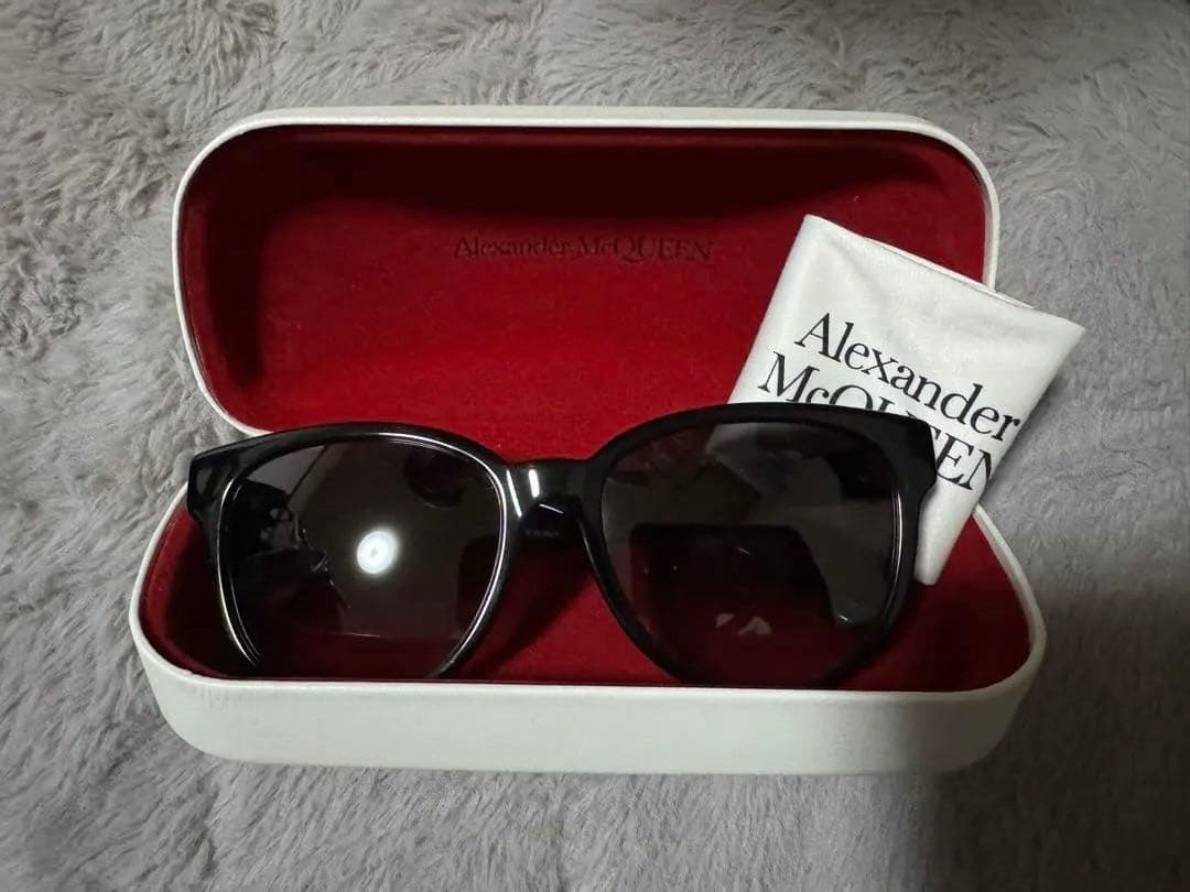 年末SALE❗️31日まで❗️Alexander McQUEEN サングラス