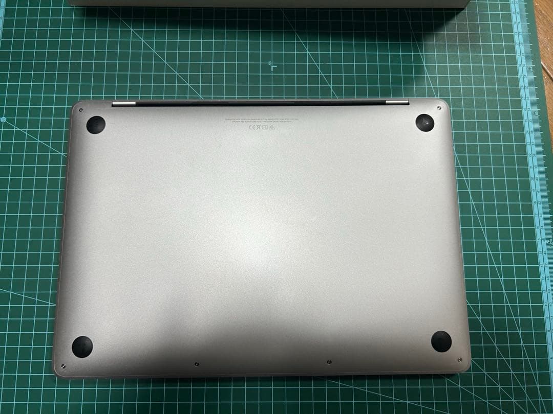 MacBook Pro 13インチ 2020 Core i5 8GB 256GB