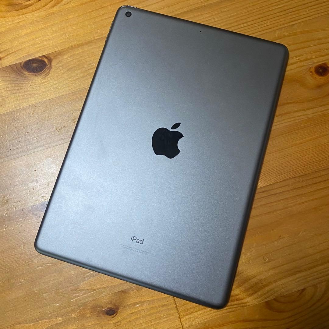 Apple iPad (第9世代) 64GB Wi-Fiモデル スペースグレー