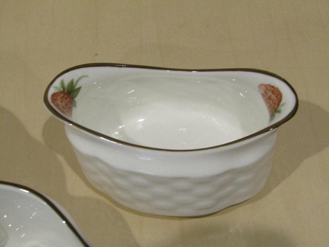イギリス　コールポート　アンティーク　ストロベリーバスケット
