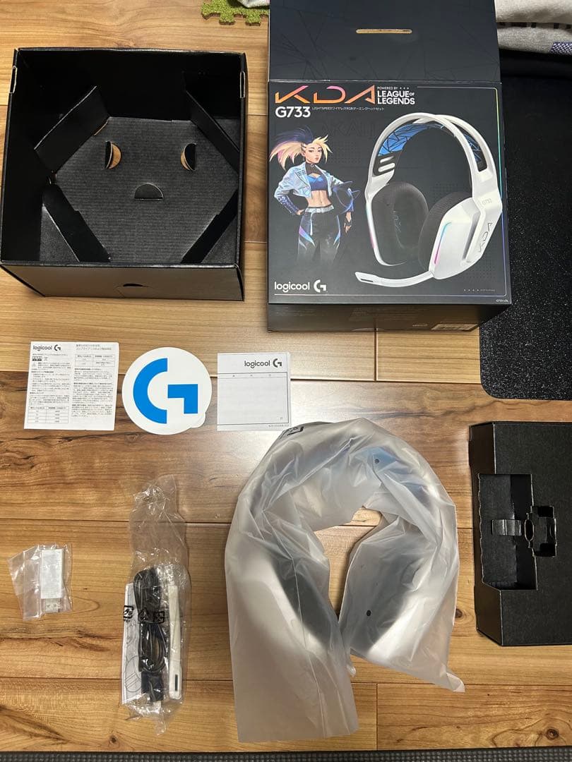 Logicool G733 K/DA ゲーミングヘッドセット