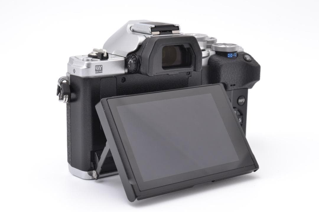 ■ ほぼ新品 ■ オリンパス　OM-D E-M10 Mark Ⅳ ボディ