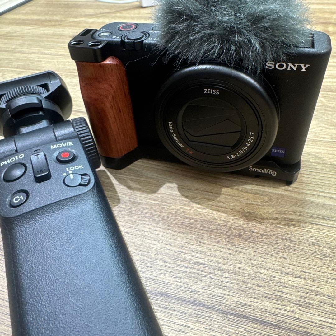 超美品✨本体とハンディのみ箱無し現品SONYvlog.zv1