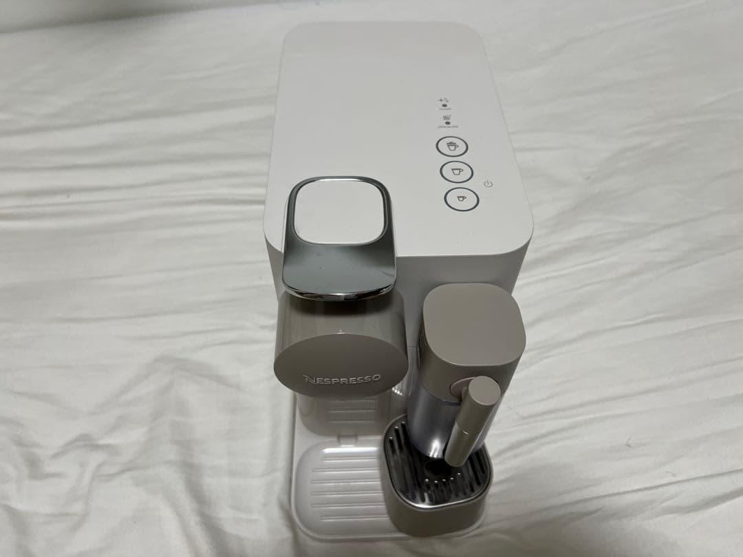 NESPRESSO ラティシマワン シルキーホワイト+α