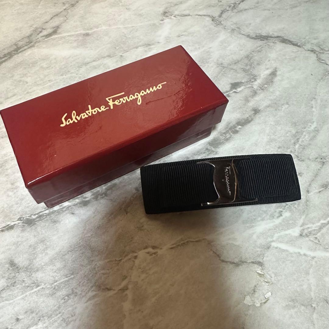 Salvatore Ferragamo フェラガモ　バレッタ
