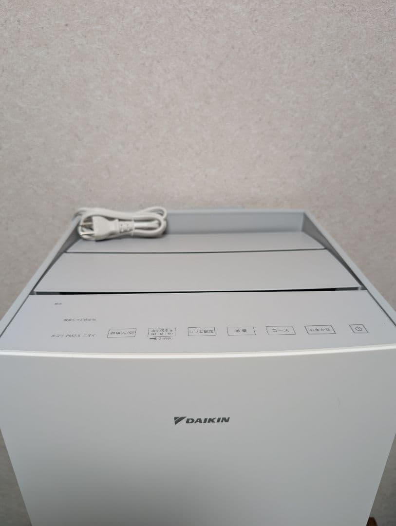 ダイキン　加湿ストリーマ　空気清浄機 ACK70Y-W