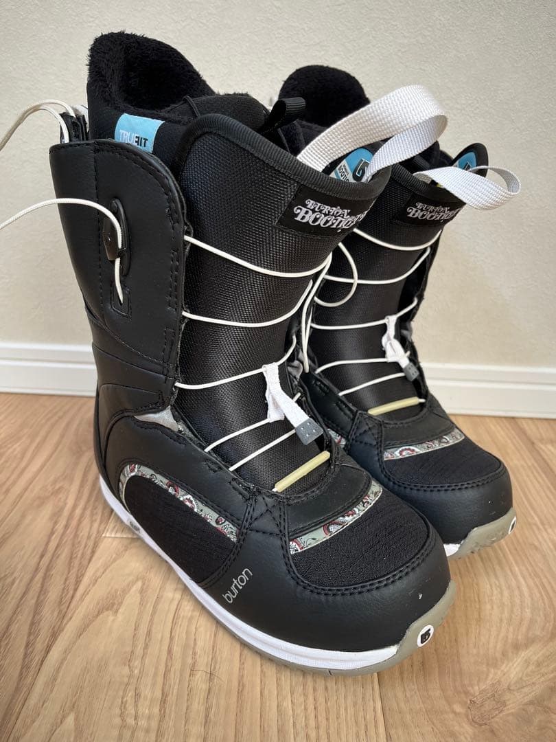 Burton スノーボードブーツ 女性用 黒