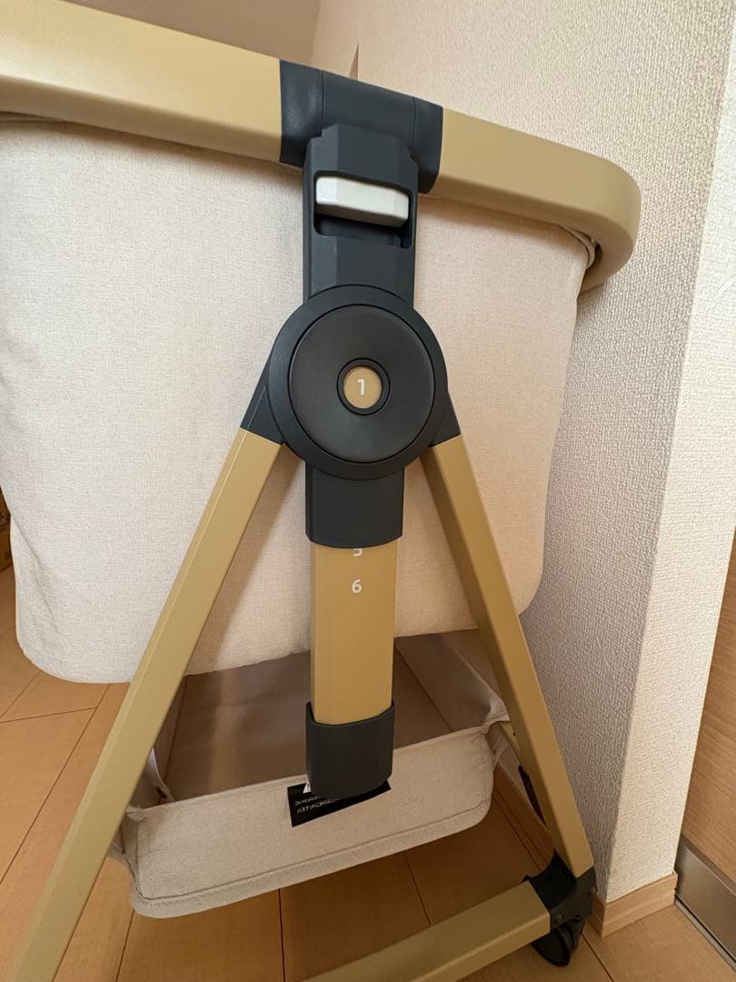 hzdmj ベージュ 折りたたみベビーベッド