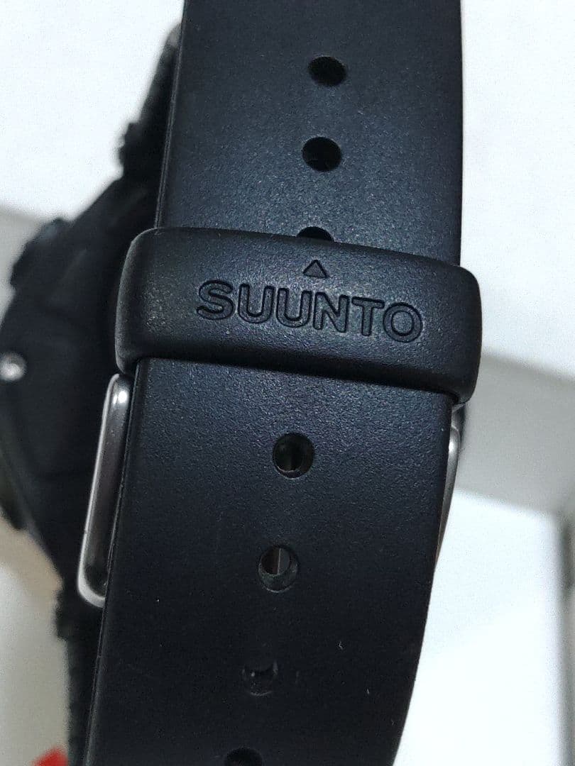 SUUNTO スント　VECTOR ベクター　イエロー　黄色　アウトドアウォッチ