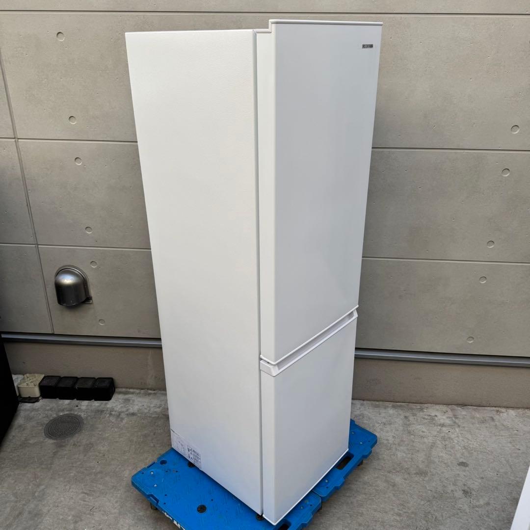 181⭐️2024年製★新品、未使用品★アイリスオーヤマ　冷蔵庫　大型　一人暮らし