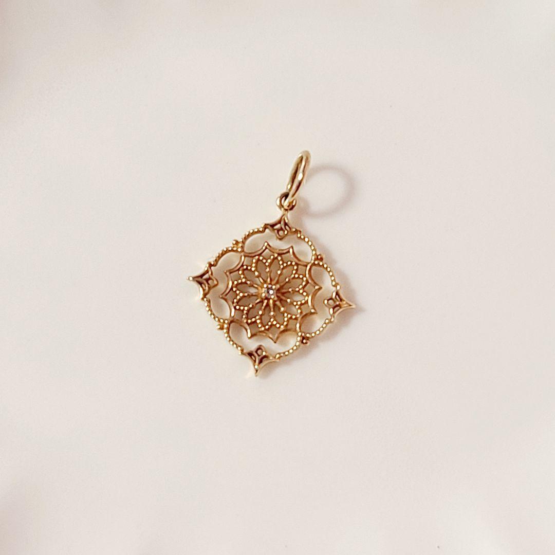 agete　アガット　K10　チャーム　ペンダントトップ　10金　アラベスク