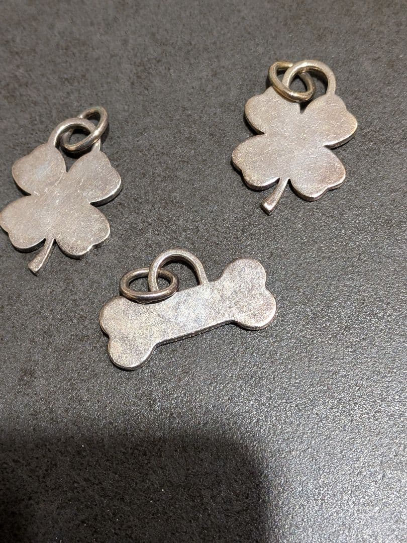 じ*ん様 Tiffanyティファニー チャーム まとめ売りクローバー　ボーン骨ペ