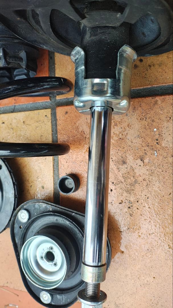 トヨタ　アルファード　30後期　純正サスペンション　新車外し