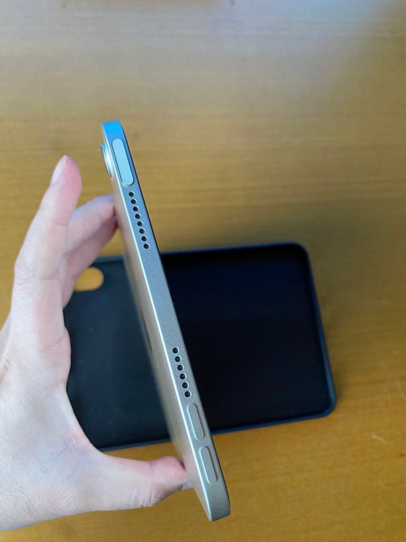 iPad mini 第6世代 Wi-Fi 64GB スターライト