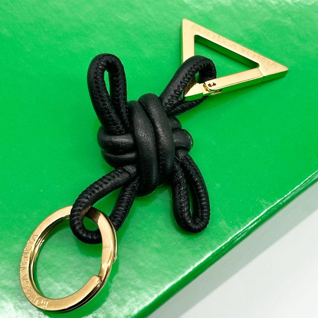 ボッテガ ヴェネタ トライアングル キーホルダー キーリング バッグチャーム