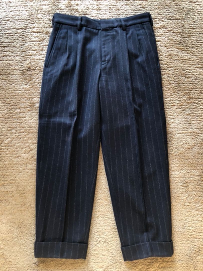 kolor ピンストライプテーパードスラックス